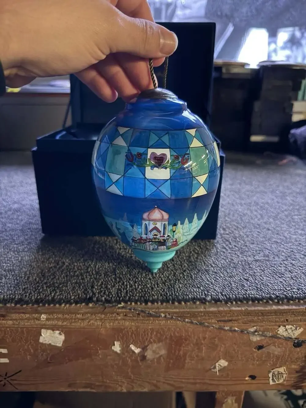 Ne'Qwa Art Limited Edition Santa Carol Hand-Painted Blown Glass Teardrop Ornamen